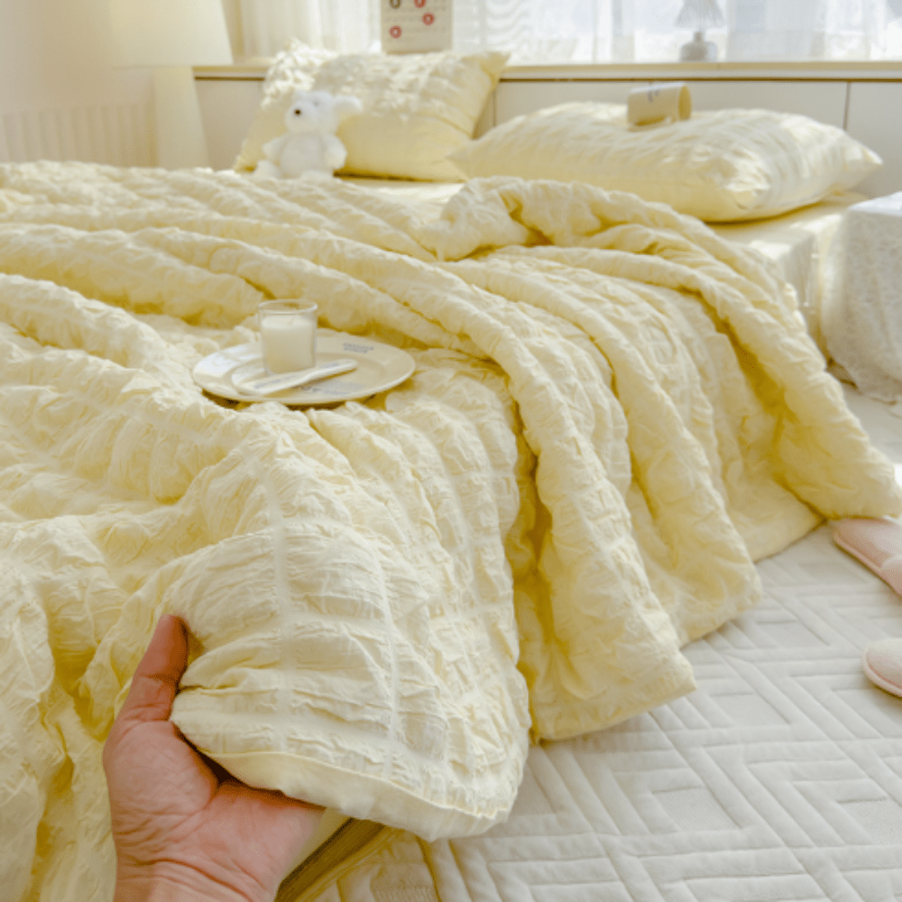 IYA - Elegant Heated Blanket