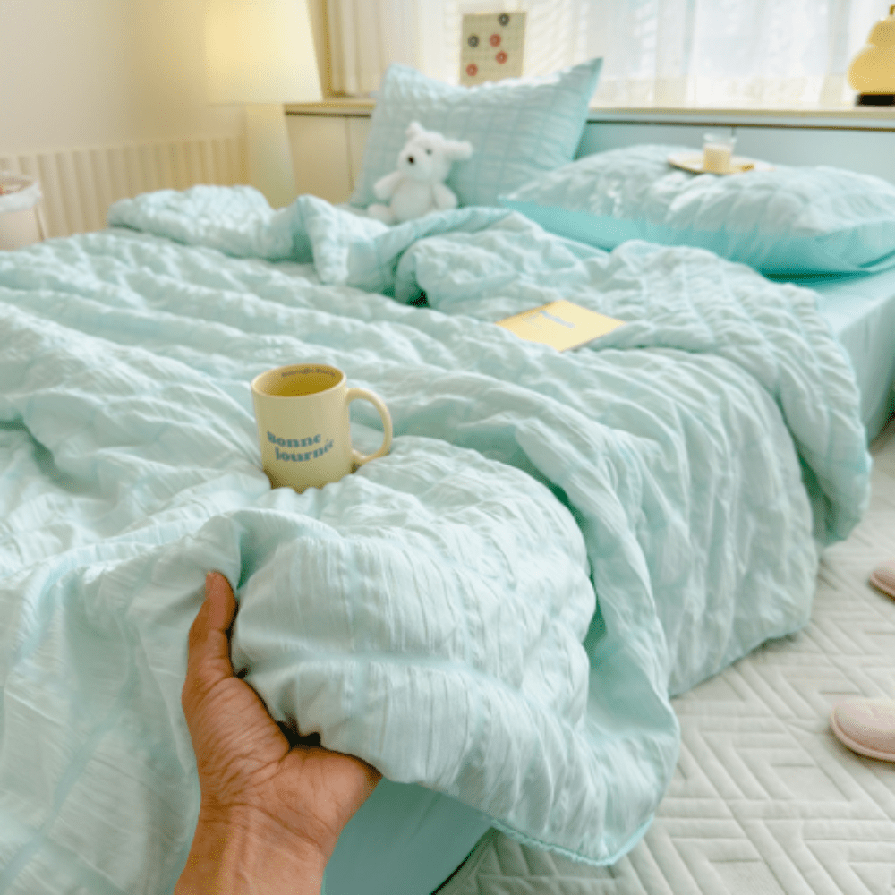 IYA - Elegant Heated Blanket