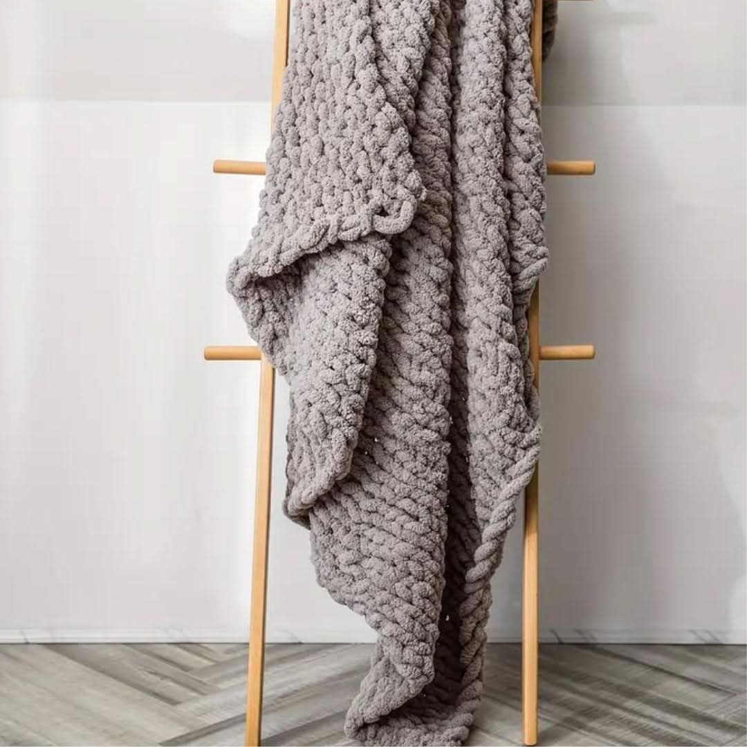 Cuddle Cloud - Luxurious Cuddle Blanket