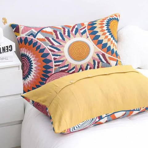 SUZY - Cotton Pillowcase with Minimalist Chic