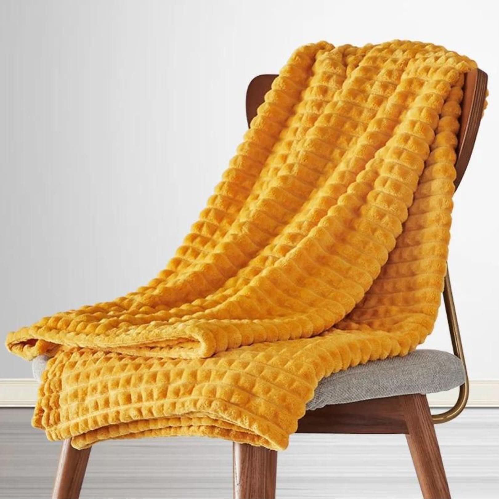 DARA - Cuddly Blanket