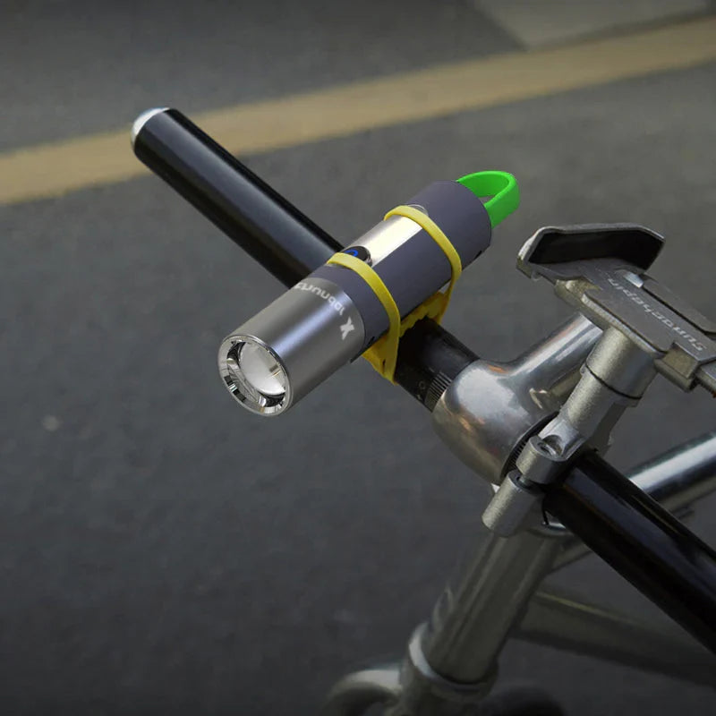 Multifunktionale LED-Taschenlampe