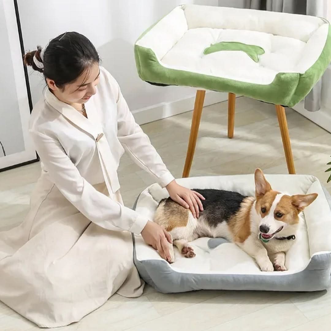 CUDDLIX Pet Bed Warm Safe Cozy Retreat