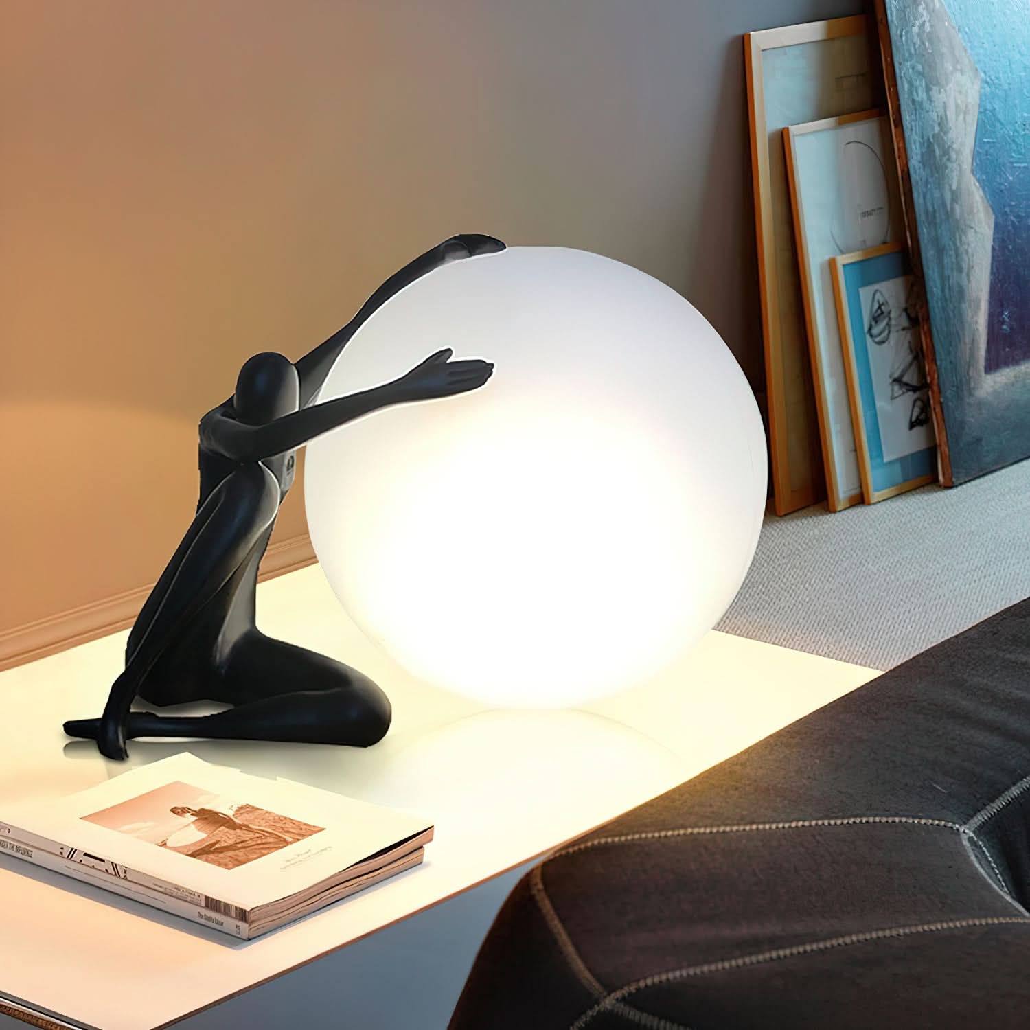 Linda Lamp Organically Inspired by Plants with Soft Ambient Light