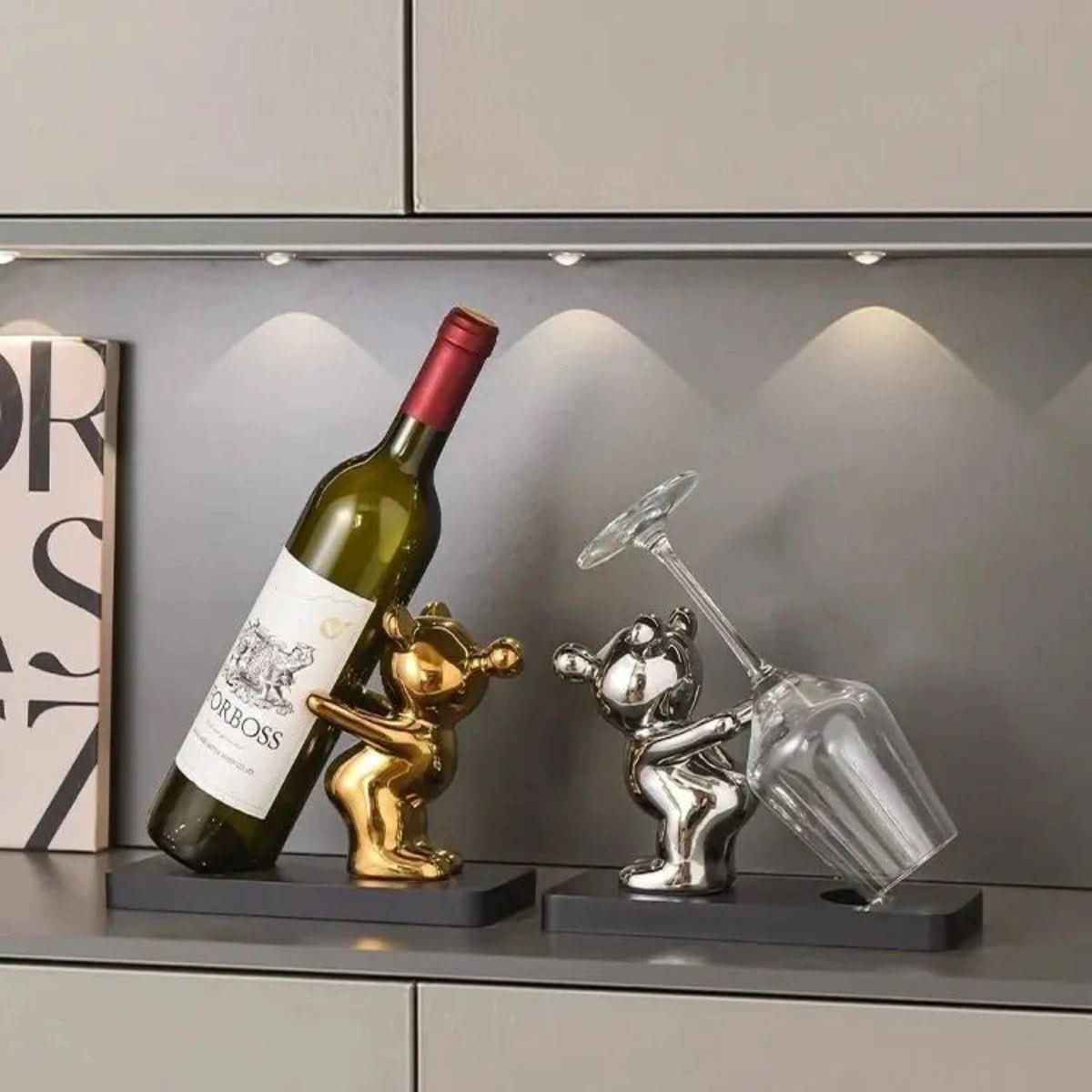 Bärenwein Rack – Decorative Ceramic Bear Design Wine Rack for Stylish Bottle Storage