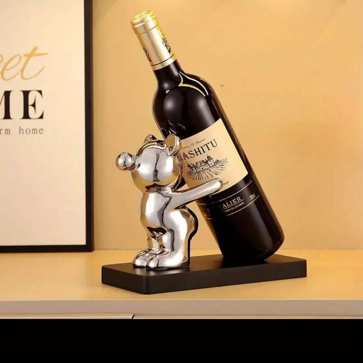 Bärenwein Rack – Decorative Ceramic Bear Design Wine Rack for Stylish Bottle Storage