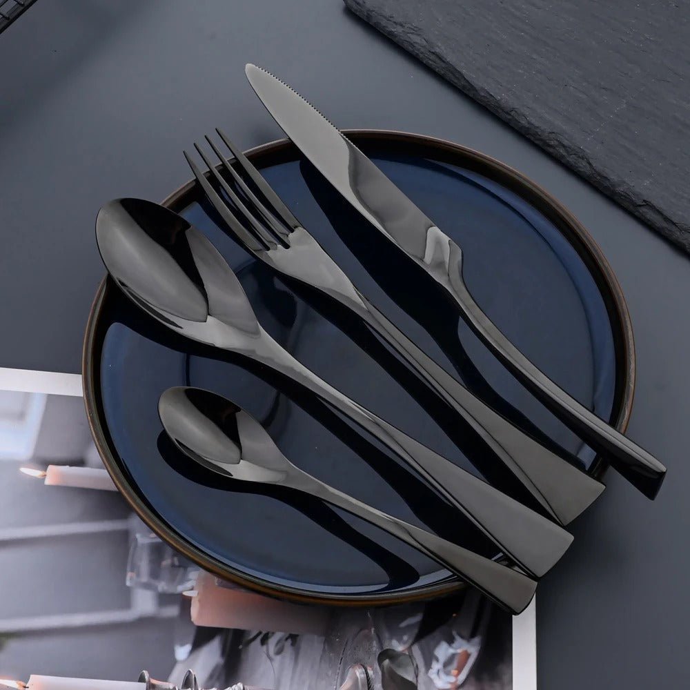 BLACKLUXE – Modernes schwarzes Edelstahlbesteck für stilvolles Essen 4