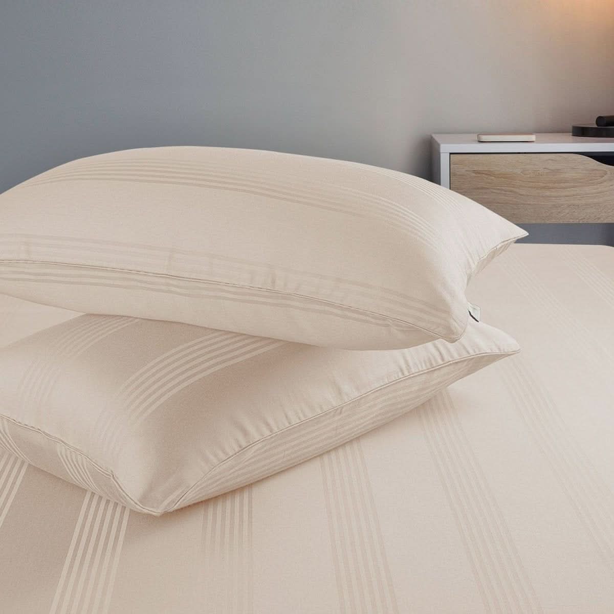 Aurelisse Pillowcases Premium Cotton Luxurious Pillow Shams for a Stylish Bedroom