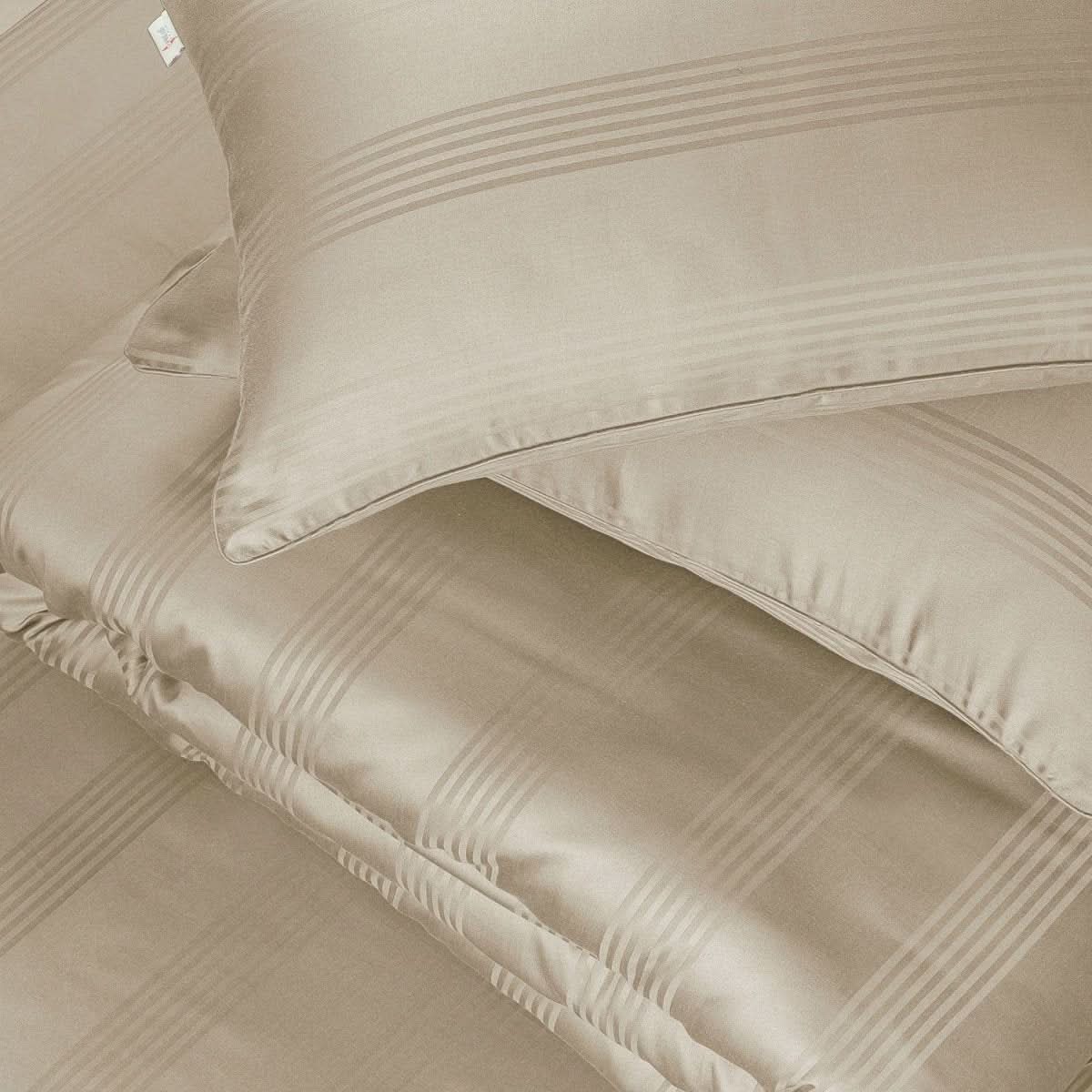 Aurelisse Pillowcases Premium Cotton Luxurious Pillow Shams for a Stylish Bedroom
