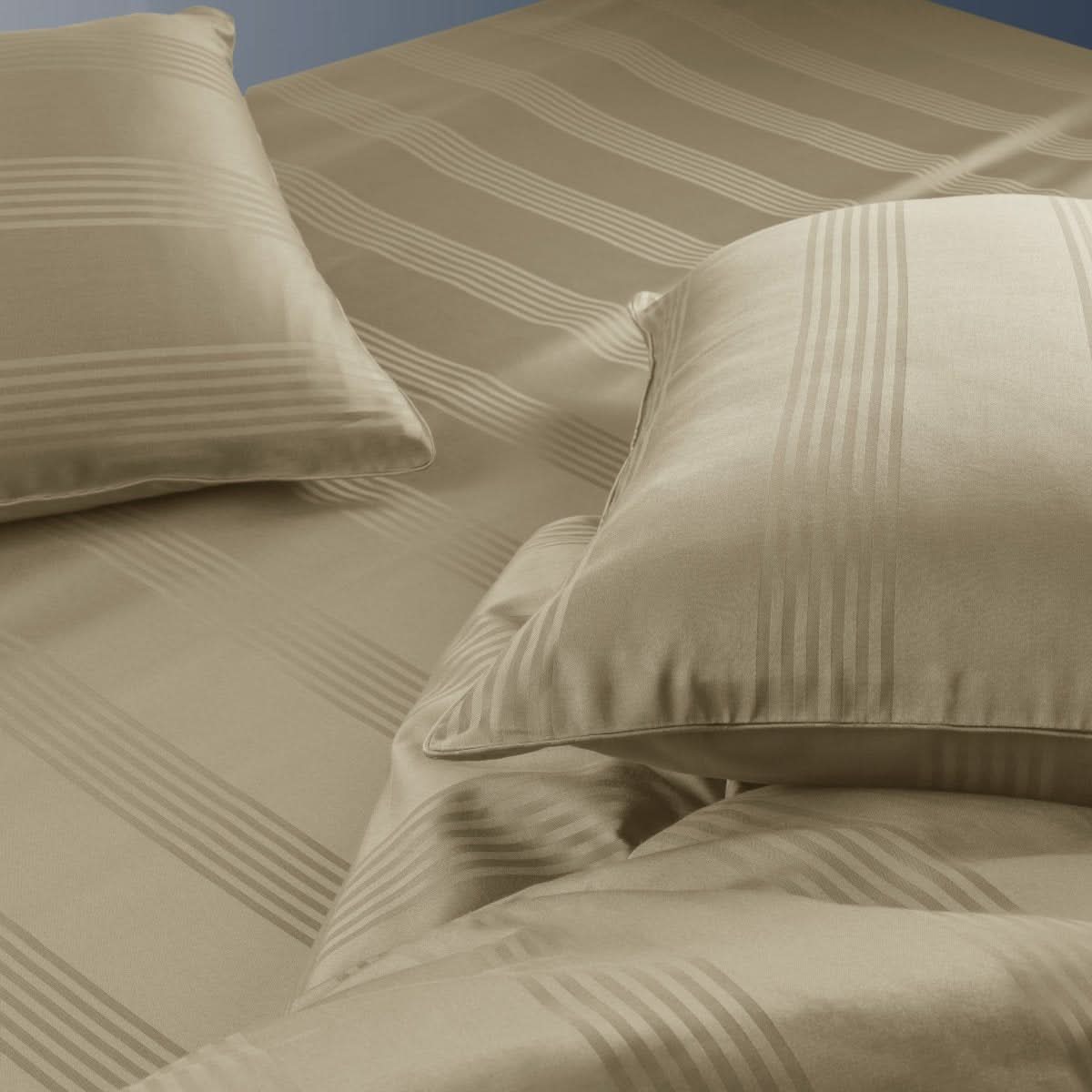 Aurelisse Pillowcases Premium Cotton Luxurious Pillow Shams for a Stylish Bedroom