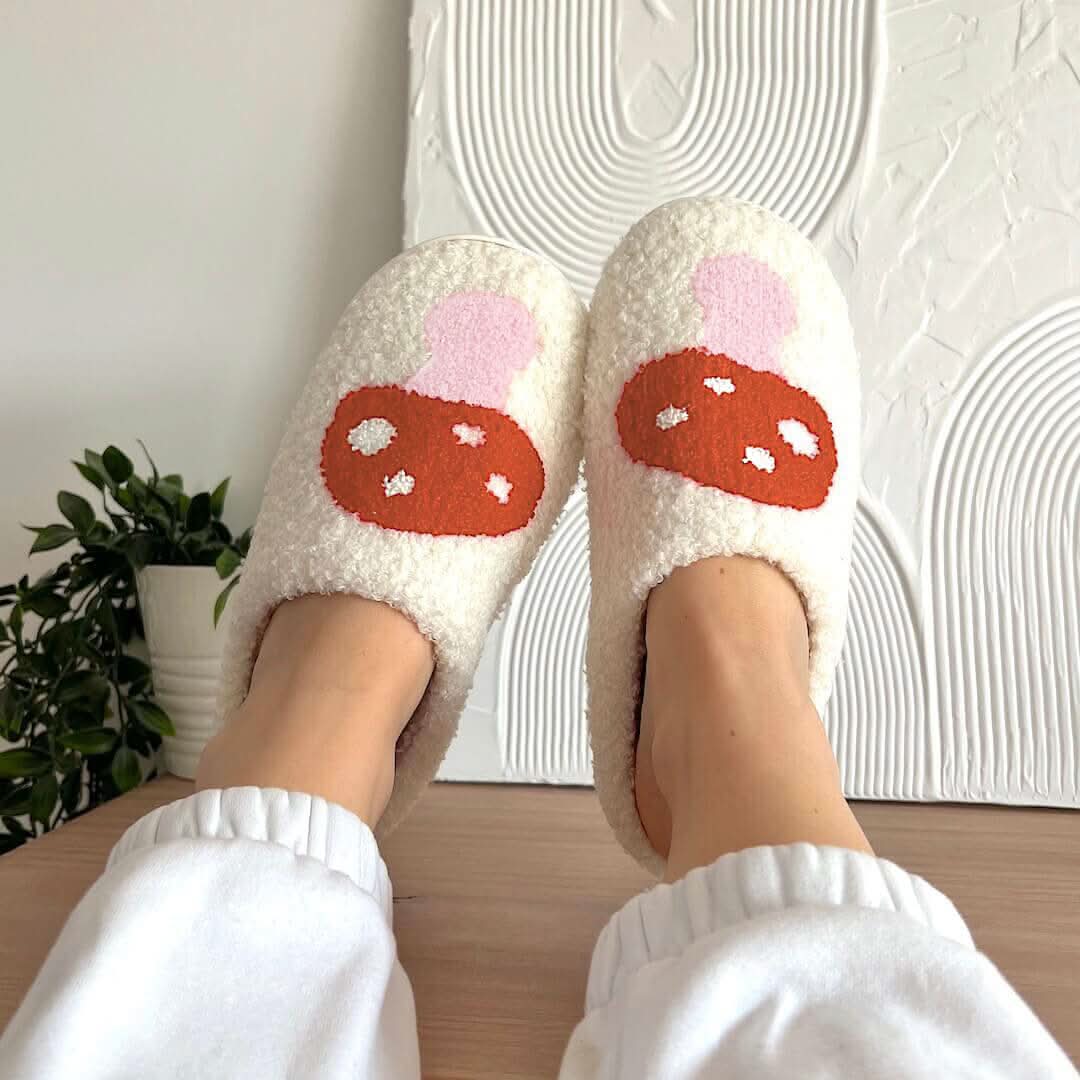 Cuddle Heart Slippers – Cuddly Slippers With Heart Design For Warm Feet