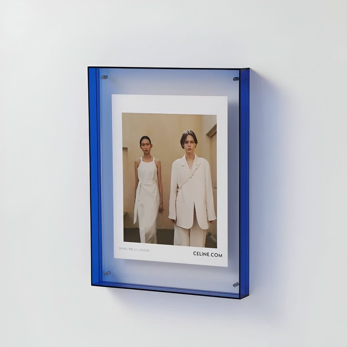 Crystal Frame – Modern Acrylic Picture Frame For Floating Elegance
