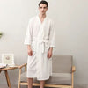 CottonWave – Gender-Neutral Waffle Bathrobe Made of Polyester, Breathable and Stylish