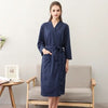 CottonWave – Gender-Neutral Waffle Bathrobe Made of Polyester, Breathable and Stylish