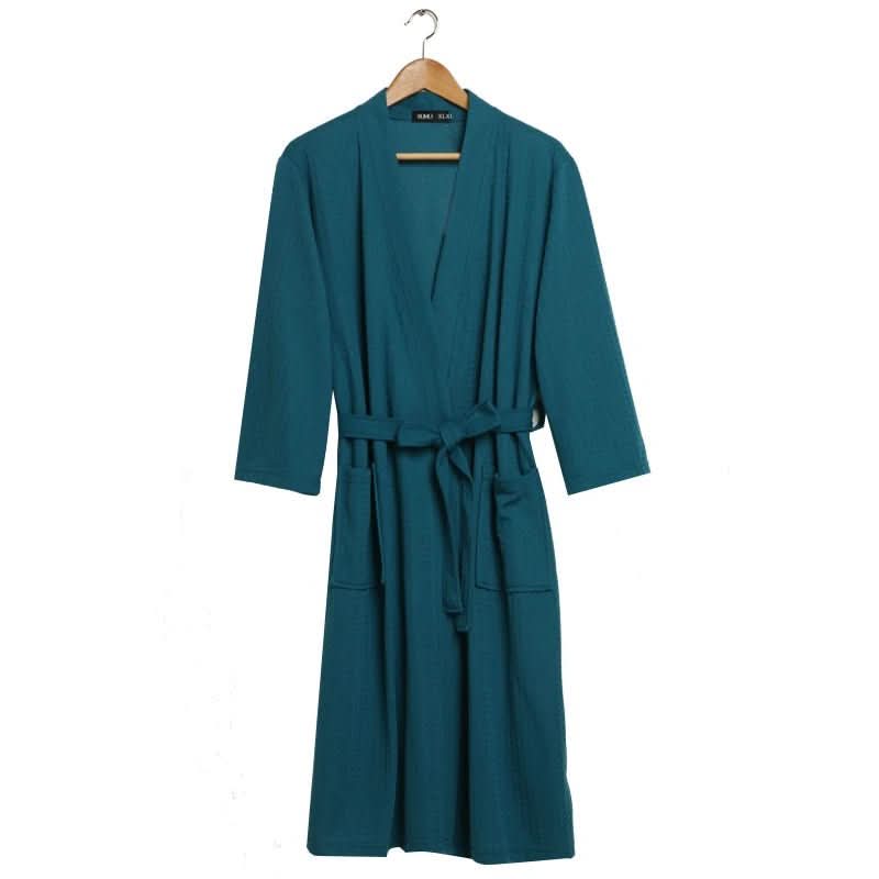 CottonWave – Gender-Neutral Waffle Bathrobe Made of Polyester, Breathable and Stylish
