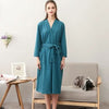 CottonWave – Gender-Neutral Waffle Bathrobe Made of Polyester, Breathable and Stylish