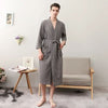 CottonWave – Gender-Neutral Waffle Bathrobe Made of Polyester, Breathable and Stylish