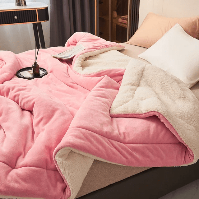 CozyLuxury – Luxurious Fleece Blanket For Ultimate Comfort