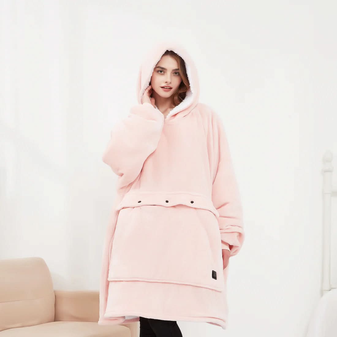EMBERWEAR – USB-betriebener Heizdecken-Hoodie für wohlige Wärme 9