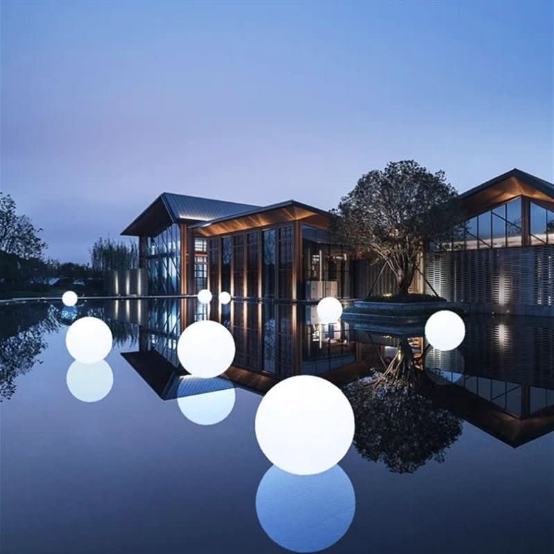 GLOWGLOBE – LED Light Sphere with 16 Colors and Remote Control for Indoor and Outdoor Use
