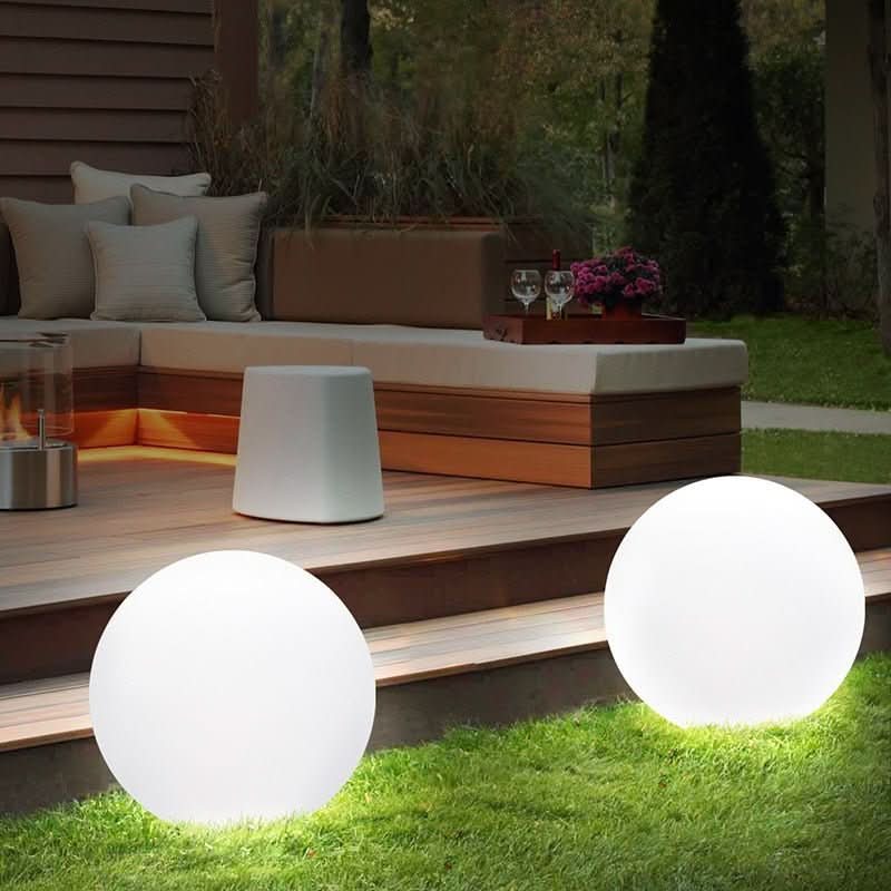 GLOWGLOBE – LED Light Sphere with 16 Colors and Remote Control for Indoor and Outdoor Use