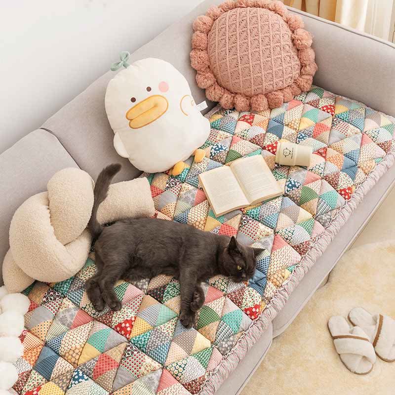 NaturWebstuhl Cover – Elegant Sofa Protection with a Natural Touch