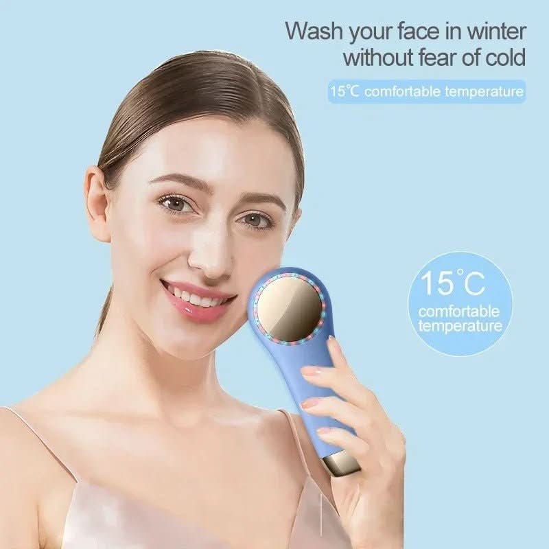 Glühesce – 3-in-1 Facial Brush with LED, Warming Function & Sonic Cleansing