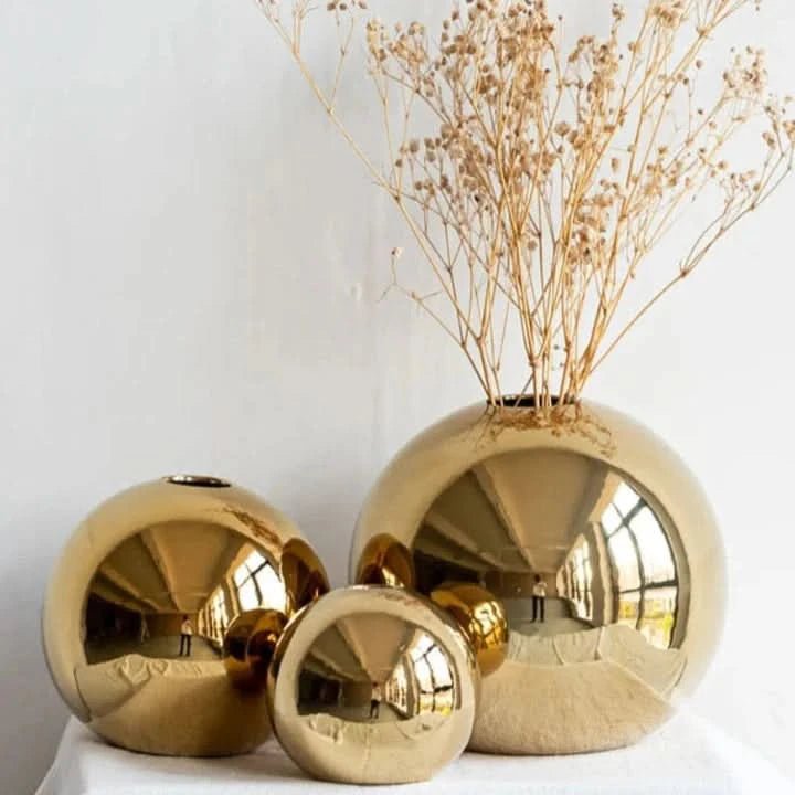 Pia - Beautiful Gold Ceramic Vase