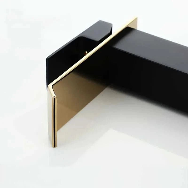 CALYRA Elegant Gold-Toned Flow Faucet