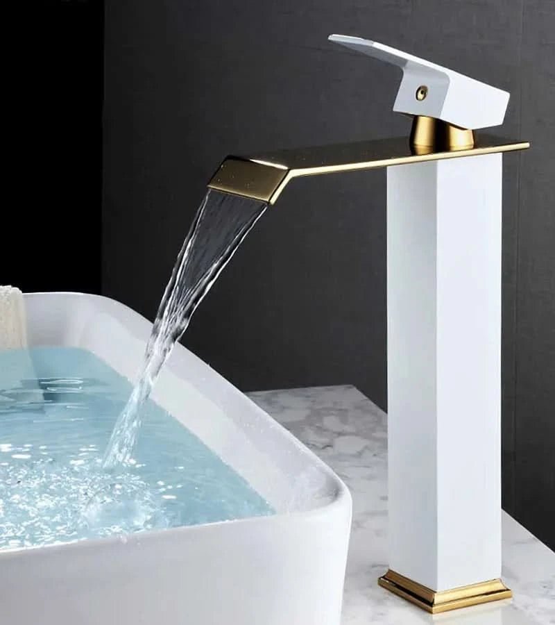 CALYRA Elegant Gold-Toned Flow Faucet