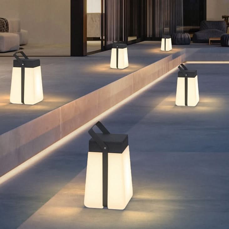 LUNERA – Solar Outdoor Light