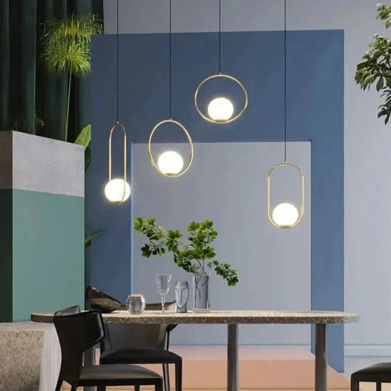Celise Glas Ball Pendelleuchte Modernes Designlampe Mit Messing- Und Chromakzenten