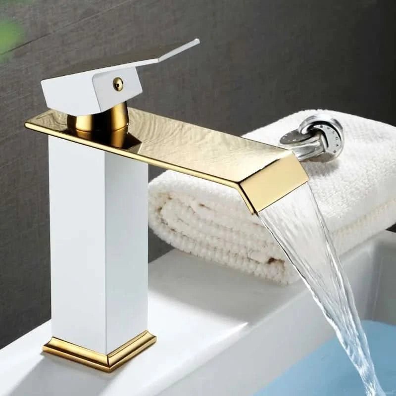 CALYRA Elegant Gold-Toned Flow Faucet