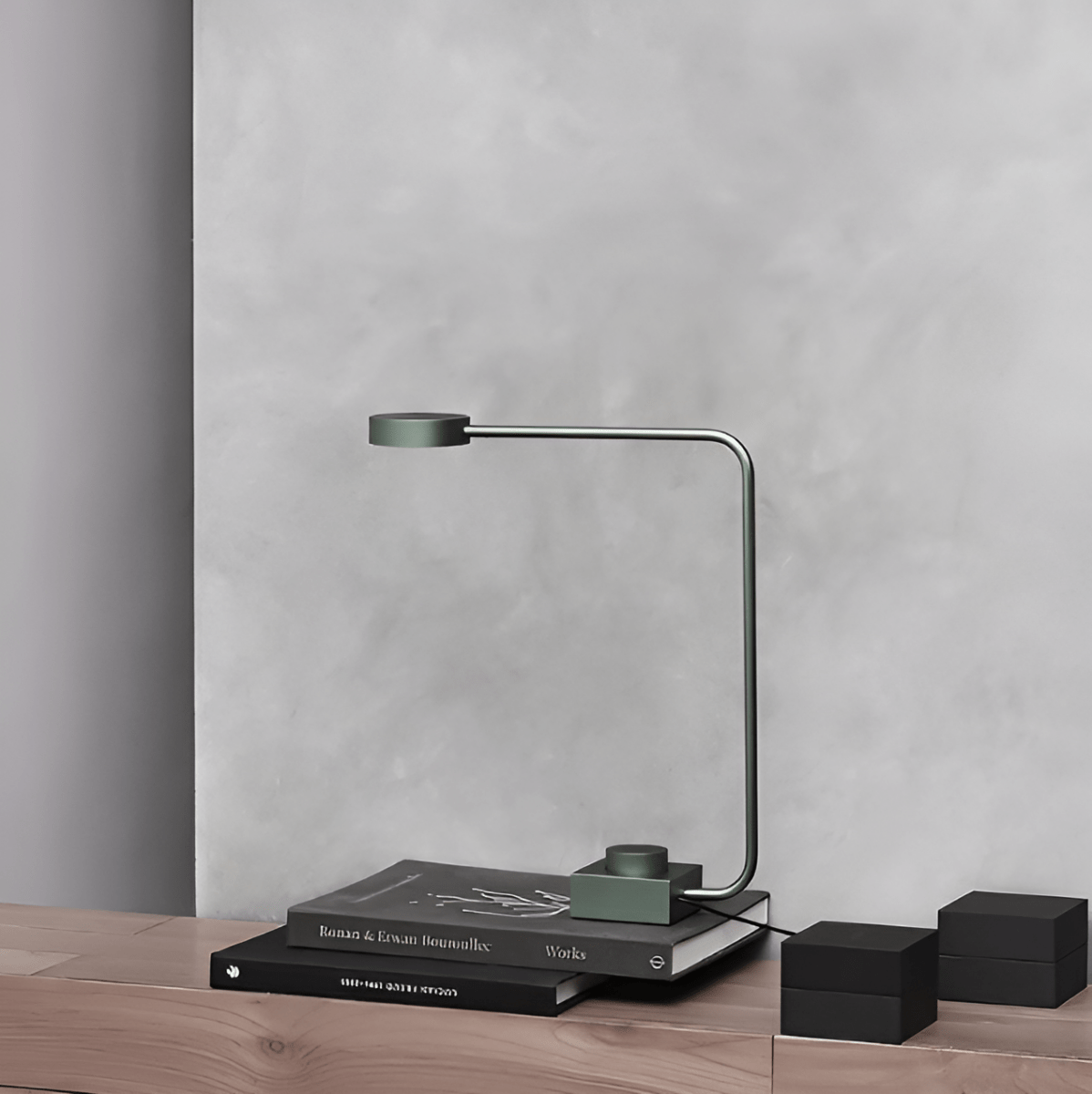 GENEVIEVE Dimmable LED Lamp with Uniform Illumination