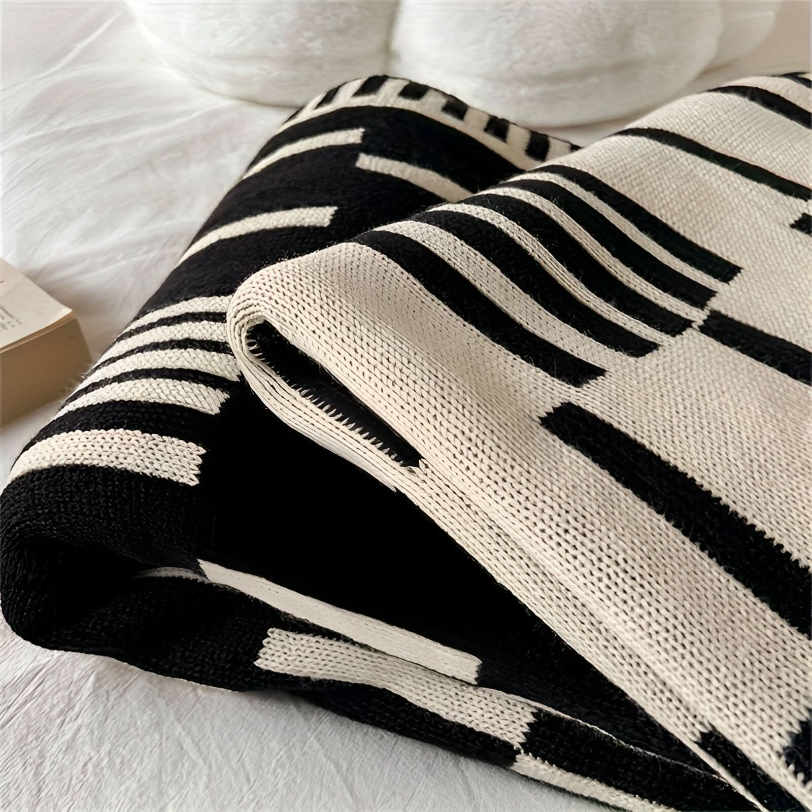 NEUTRAPLUSH - Premium Blanket