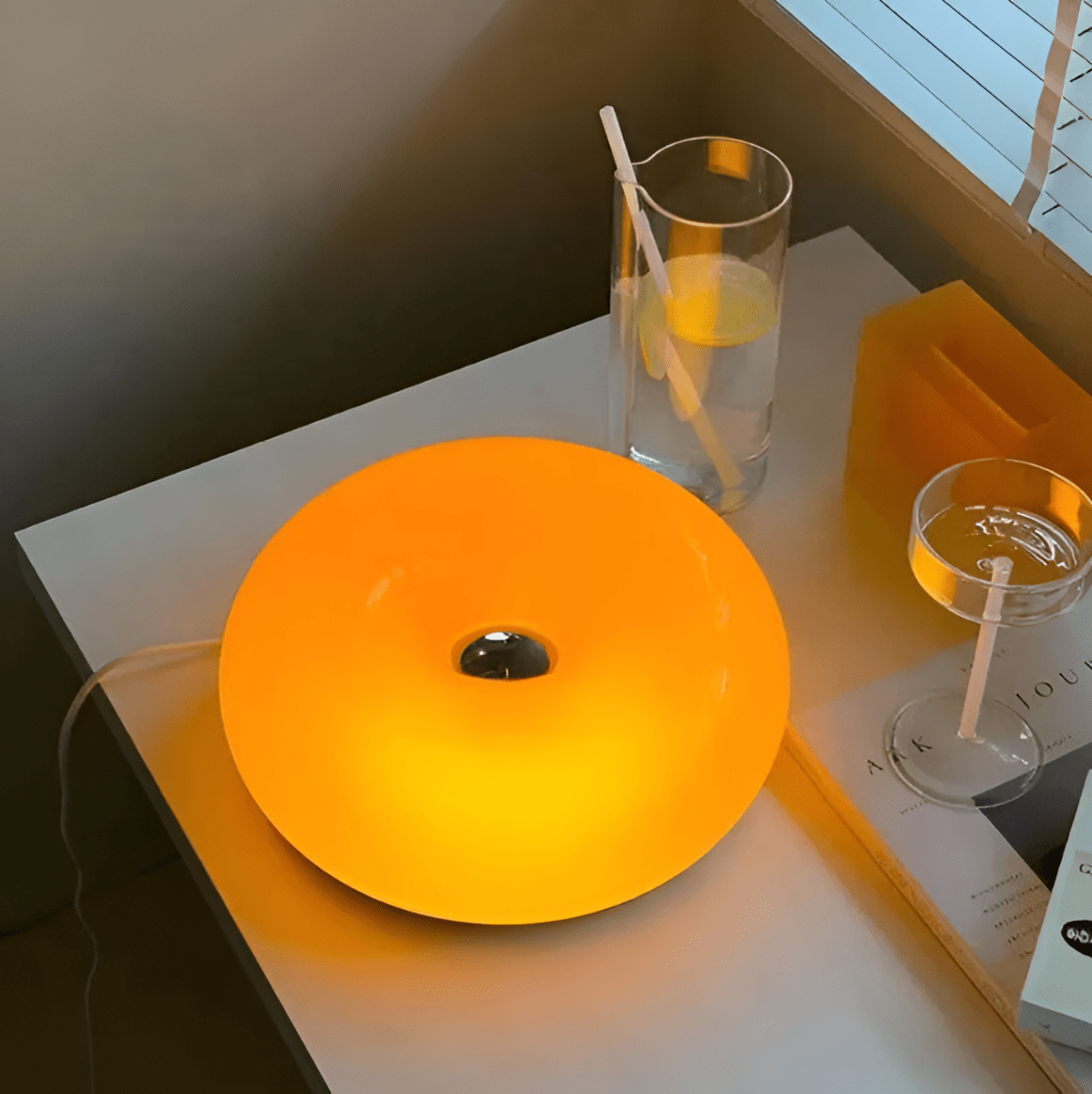 DESSA Stilvolle Raumbeleuchtung Für Nachtlampe Und Akzentlampe Im Schlafzimmer