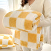 SNUGSPOT – Colorful Plaid Fleece Blanket