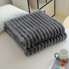 STRIPEPLUSH – Soft Striped Fleece Blanket