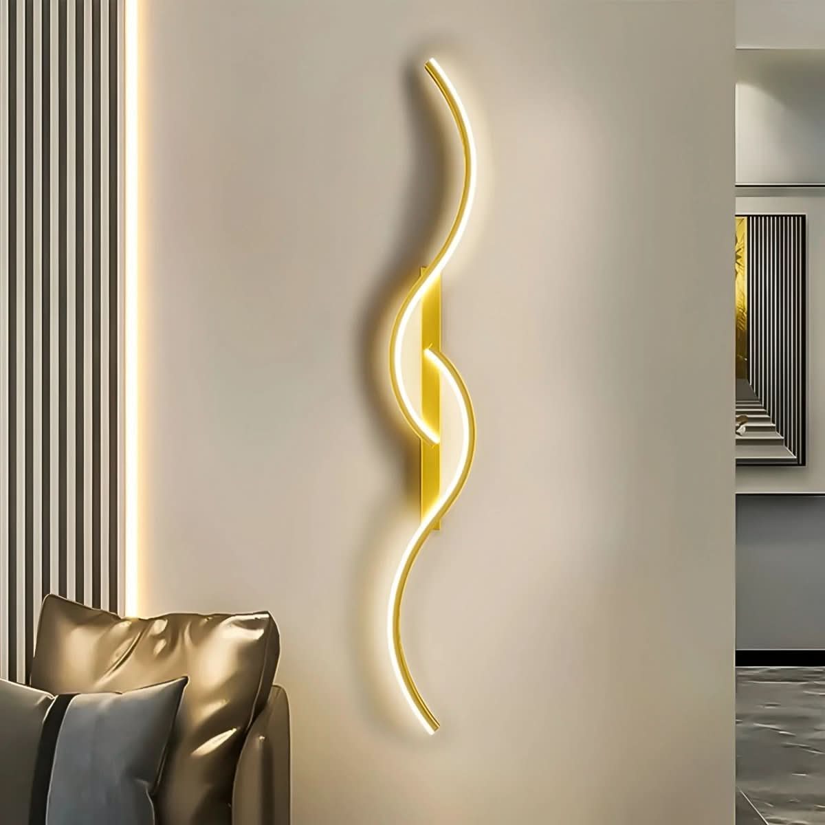 LINEALUX – Gebogene LED-Wandleuchte für moderne Ambientebeleuchtung 0