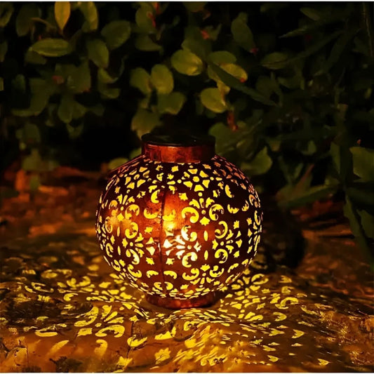 LUMINA Garden – Vintage Solar Garden Light For Timeless Elegance