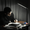 LUMIQON – LED-Schreibtischlampe mit kabellosem Laden und einstellbarer Helligkeit 4