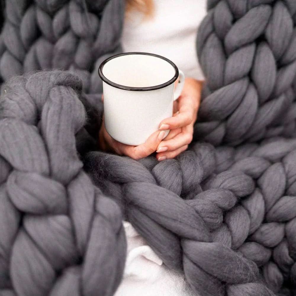 LuxeWool – DIY Thick XL Wool Yarn for Creative Projects