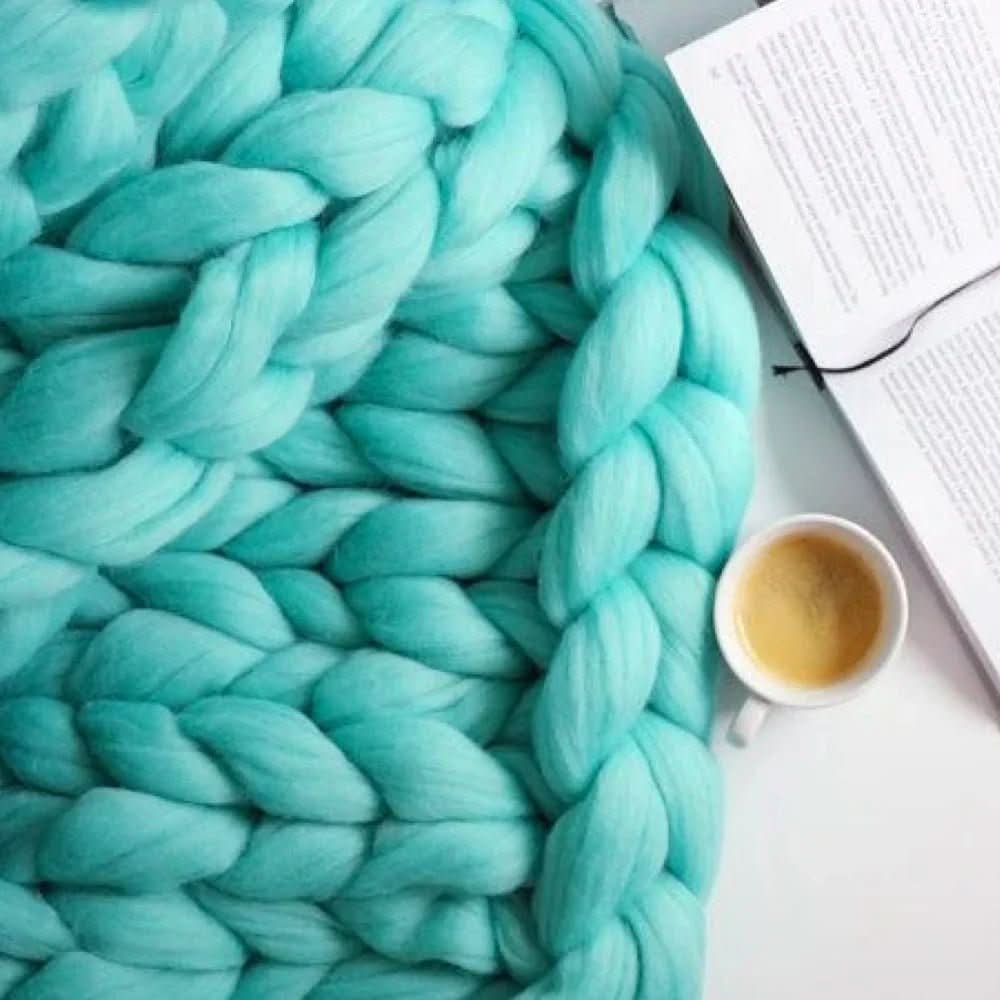 LuxeWool – DIY Thick XL Wool Yarn for Creative Projects