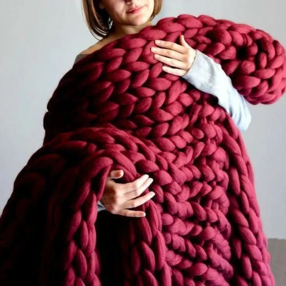 LuxeWool – DIY Thick XL Wool Yarn for Creative Projects