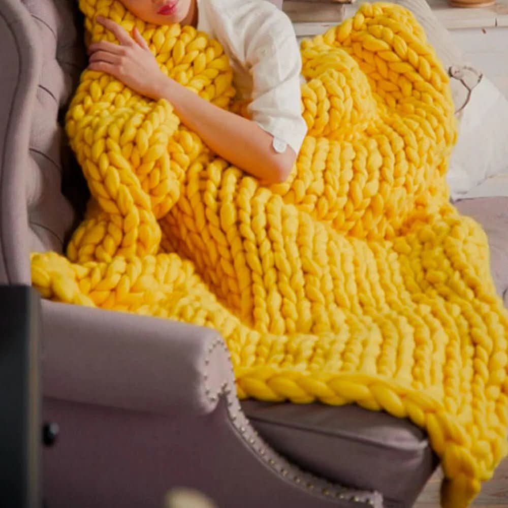LuxeWool – DIY Thick XL Wool Yarn for Creative Projects