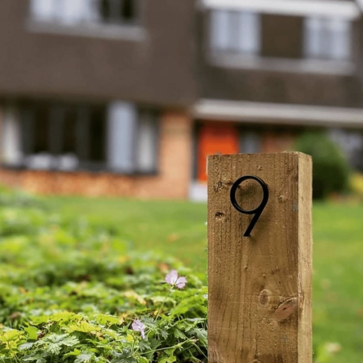 Modern Numbers – 3D House Numbers With a Floating Look For Modern Facades