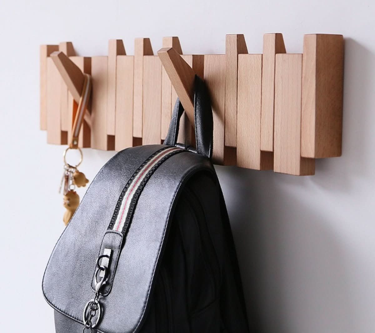 PIANOHANG – Piano-Inspired Solid Wood Wall Coat Rack with Fold-Out Hooks