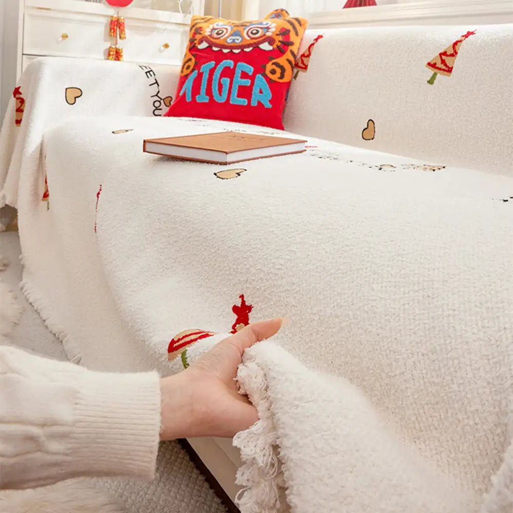 PLUSHGROVE – Weihnachts-Plüsch-Sofadecke mit festlichem Baumdesign und ultraweichem Komfort 5