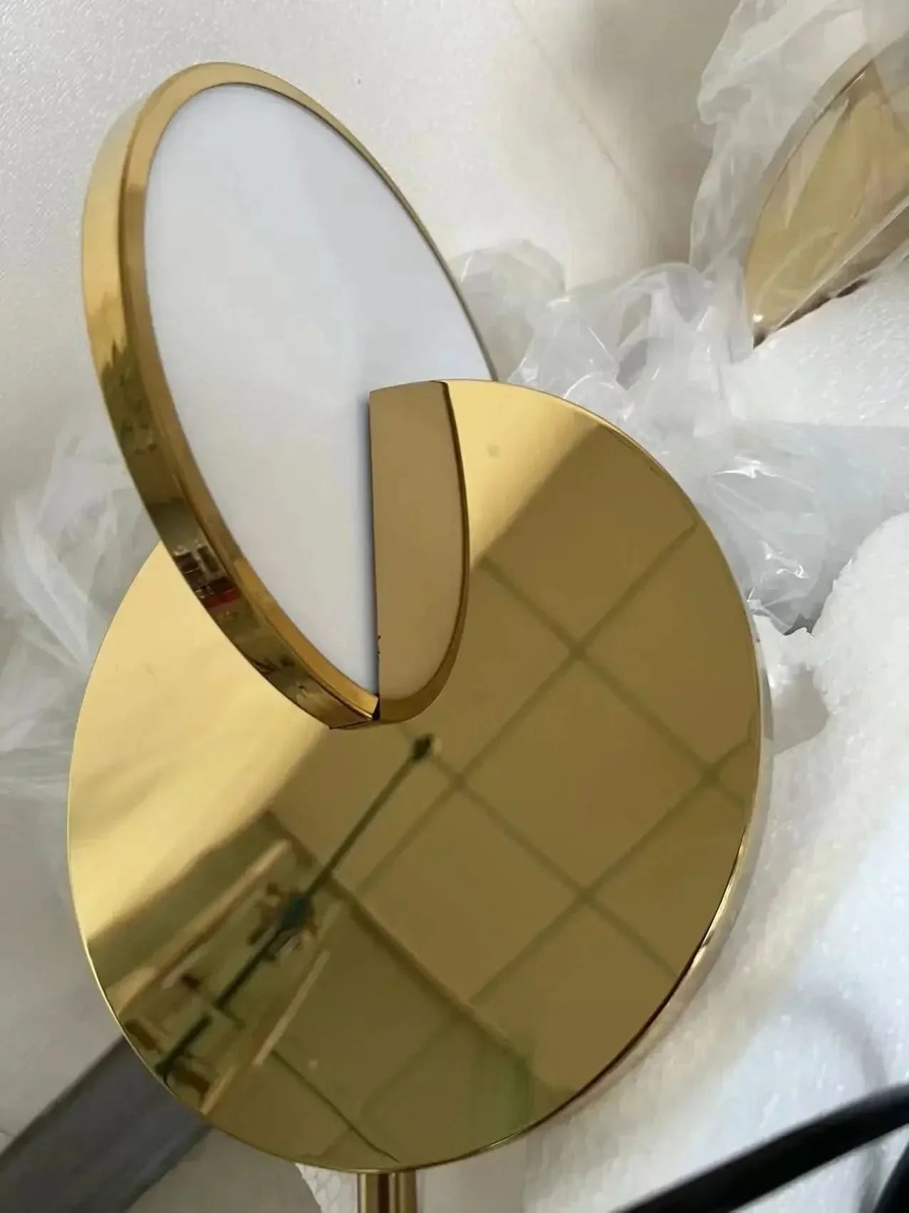 ALARISA – Modern Ceiling Light