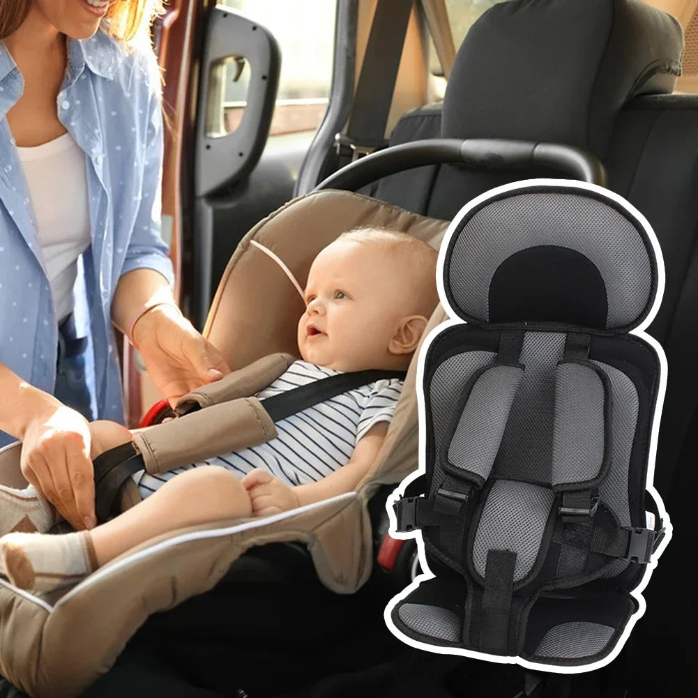 Schützende Autositzpolsterung für Kinder